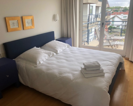 Slaapkamer 1 met terras